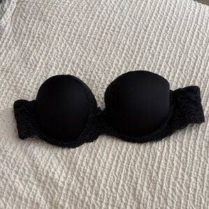 34D Victoria's Secret Black Lace Strapless Bra